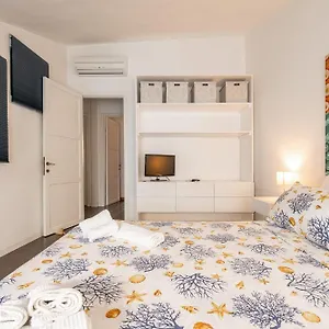 https://casa-arcobaleno-carloforte.in-sardinia.net